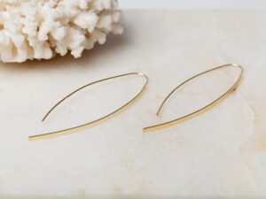 Langwerpige oorbellen Earring Nono 925 sterling zilver en 18K goud mat Laura Design