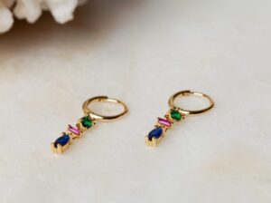 Oorbellen met scharniersluiting Hoop Earrings Whitley 925 sterling zilver en 18K goud & multi coloured cubic zirconia Laura Design