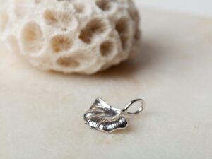 Hanger Pendant Ginkgo Biloba 925 sterling zilver oxidized Laura Design